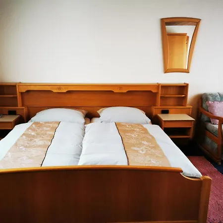 Bed & Breakfast Gastehaus Schonfeld *